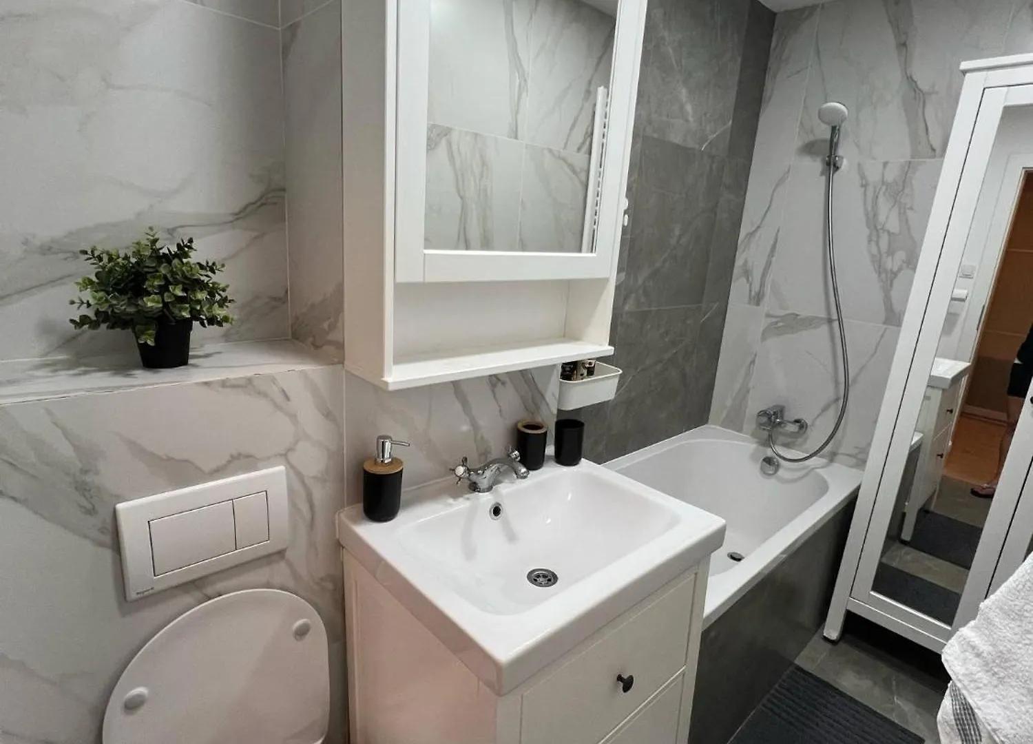 Central Apartment In The Heart Of The City! Bukareszt 0*,